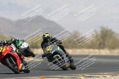 media/Apr-20-2025-CVMA (Sun) [[39090e8767]]/Race 11-500-350 Supersport (Holeshot)/